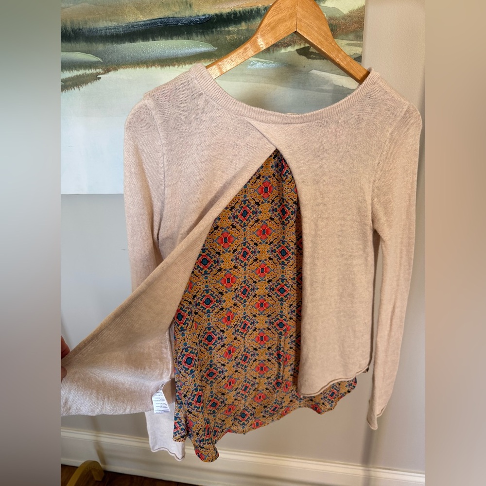 Anthropologie Cream Long Sleeve Top with Patterned Hem XS - Picture 3 of 5